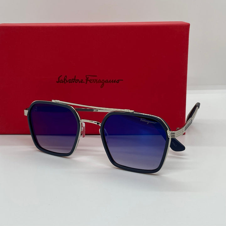 Solaires: Ferragamo Bleu Square