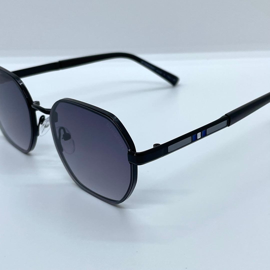 Solaires: Burberry Clip Black