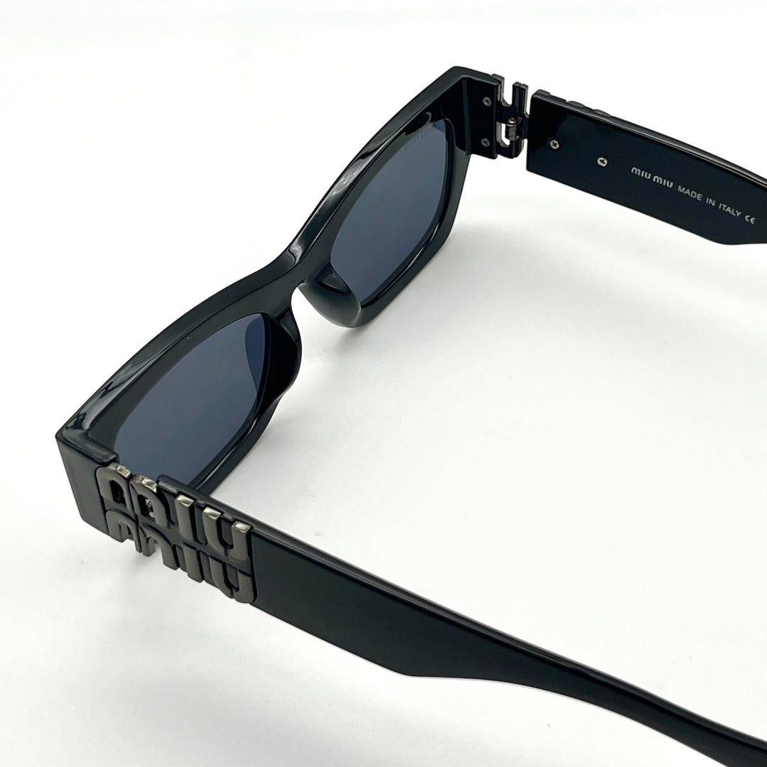 Solaire: Miu Rectangle Black