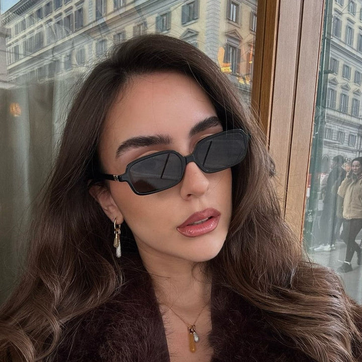 Solaire: Miu Regard Rectangle Black