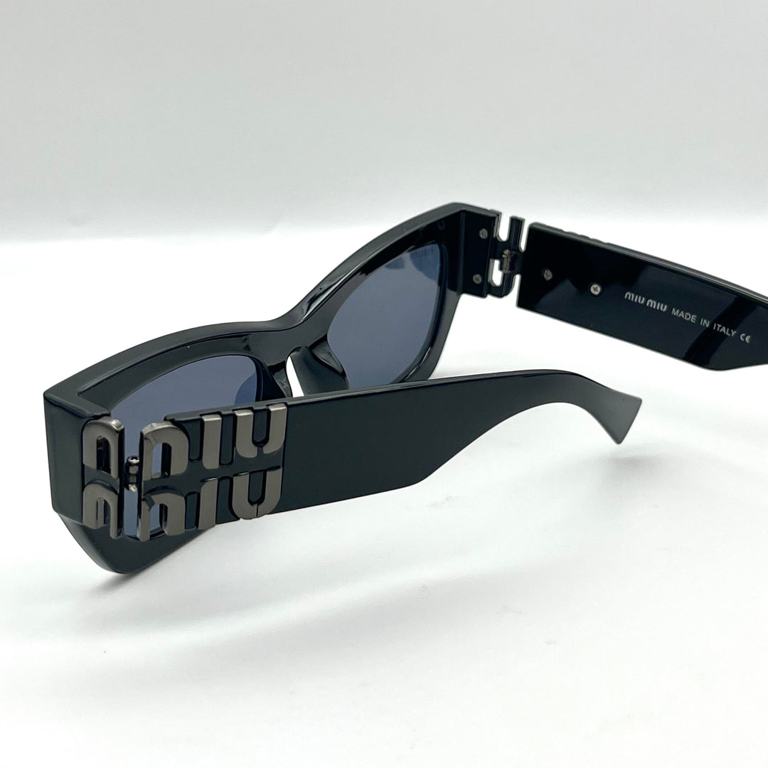 Solaire: Miu Rectangle Black