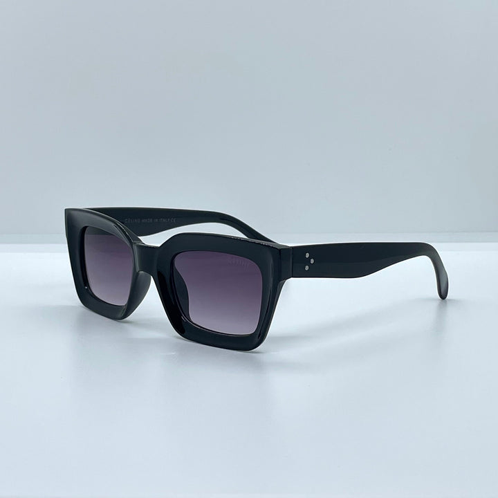 Solaires: Celine V Black.