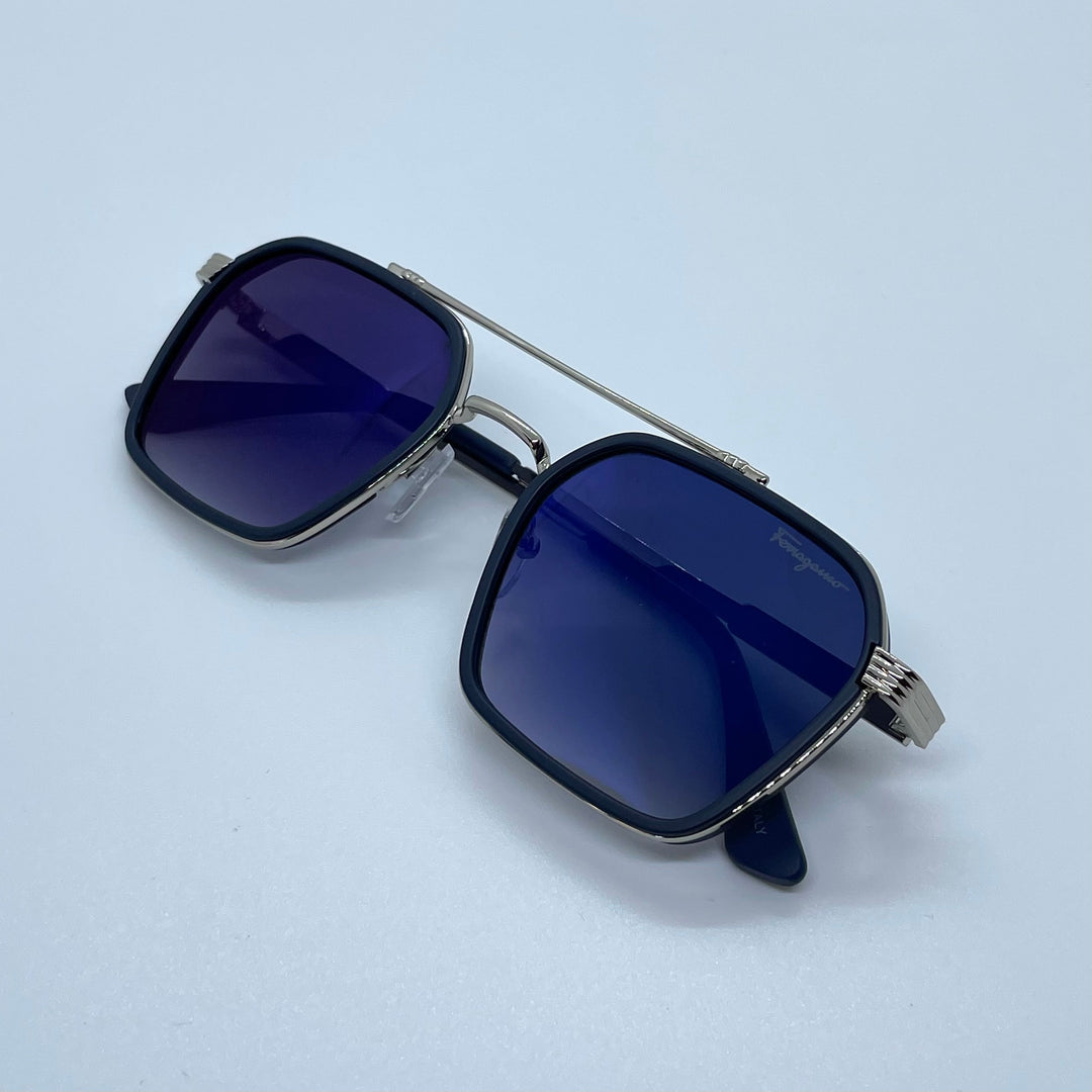 Solaires: Ferragamo Bleu Square