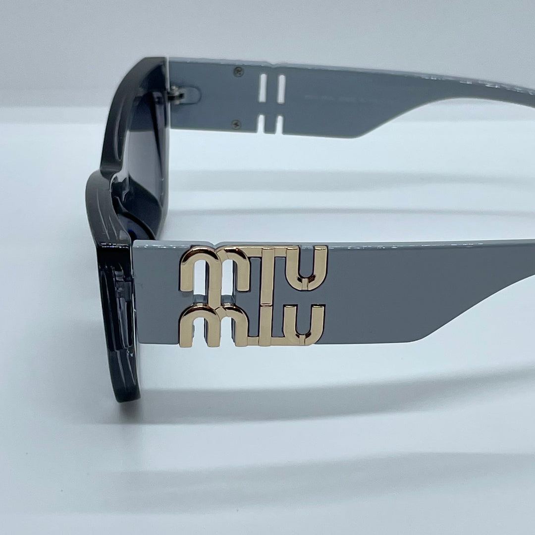 Solaire: Miu Rectangle Gray