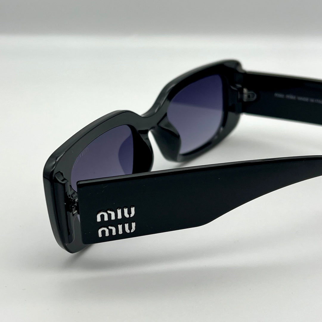 Solaire: Miu Rectangle Black