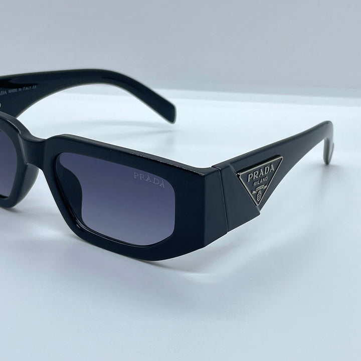 Solaire: Prada Rectangle Black