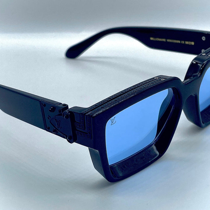 Solaire: LV Clash Square Blue