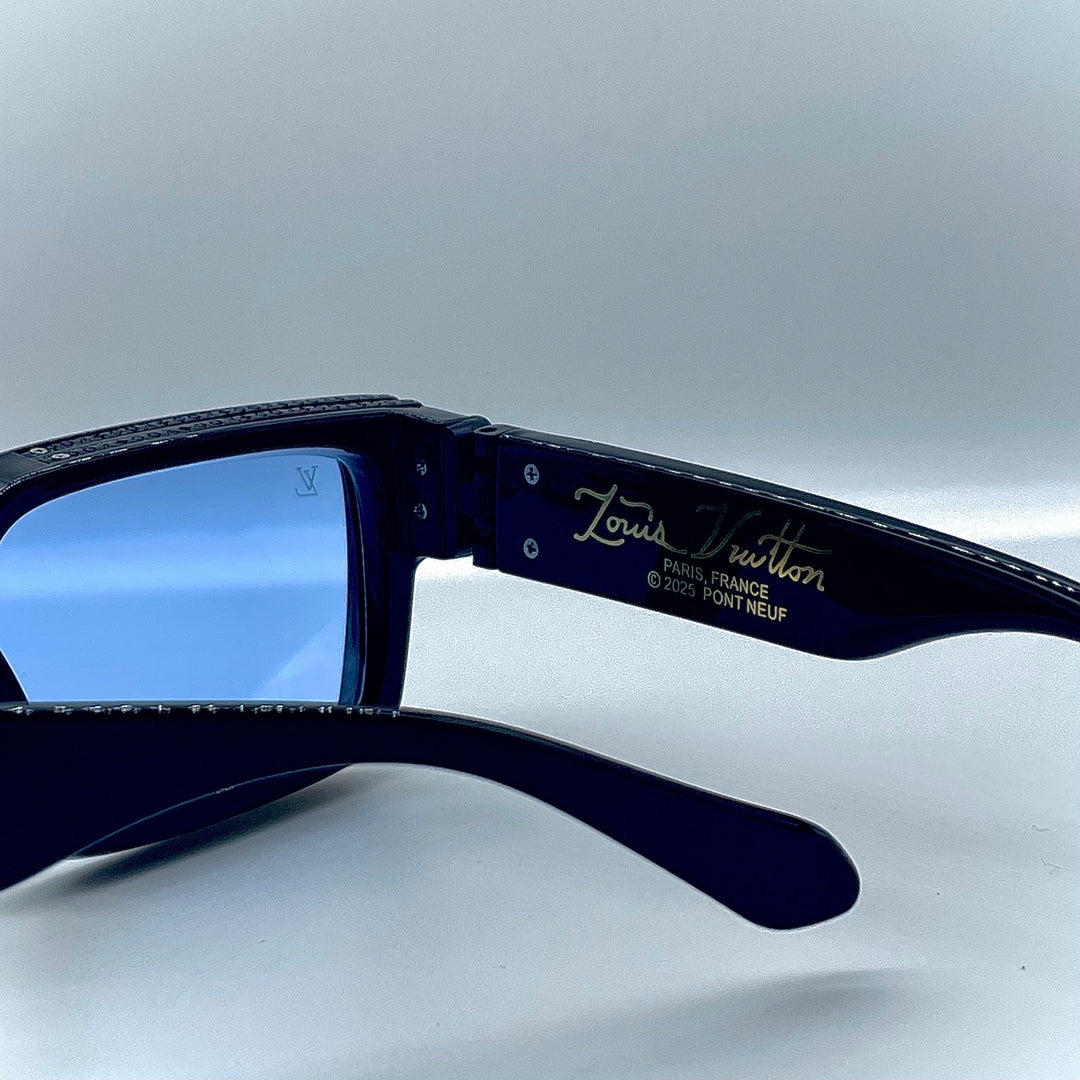 Solaire: LV Clash Square Blue