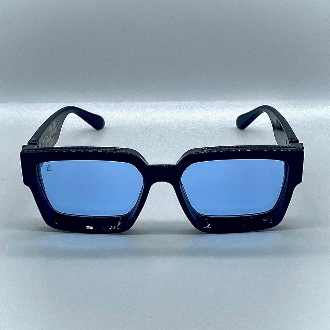 Solaire: LV Clash Square Blue