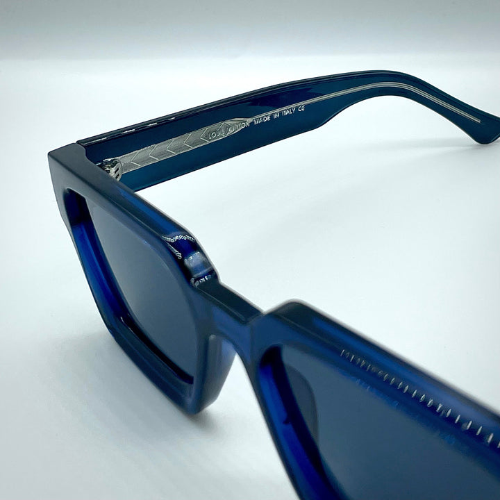 Solaire: LV Hit Blue