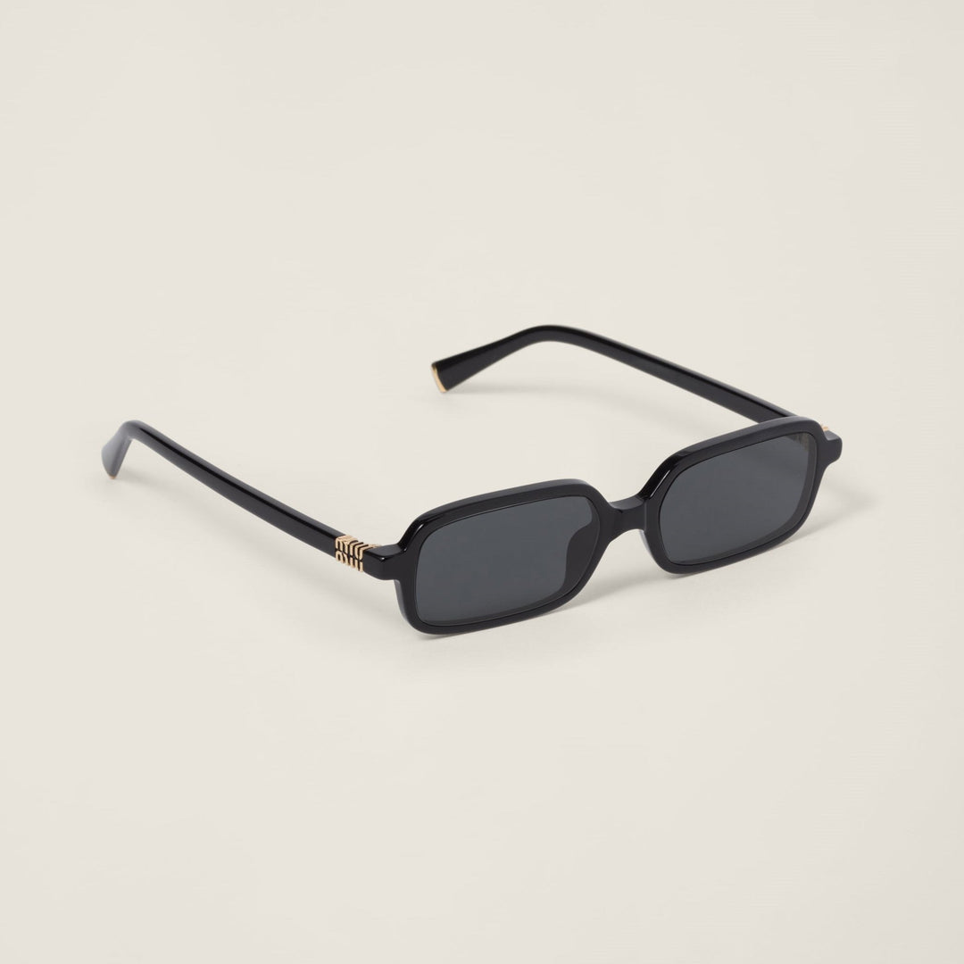 Solaire: Miu Regard Rectangle Black